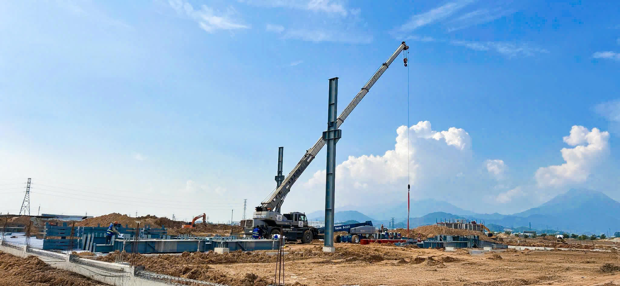 LỄ LẮP DỰNG KẾT CẤU THÉP – DỰ ÁN NHÀ MÁY NHÔM VIỆT DŨNG